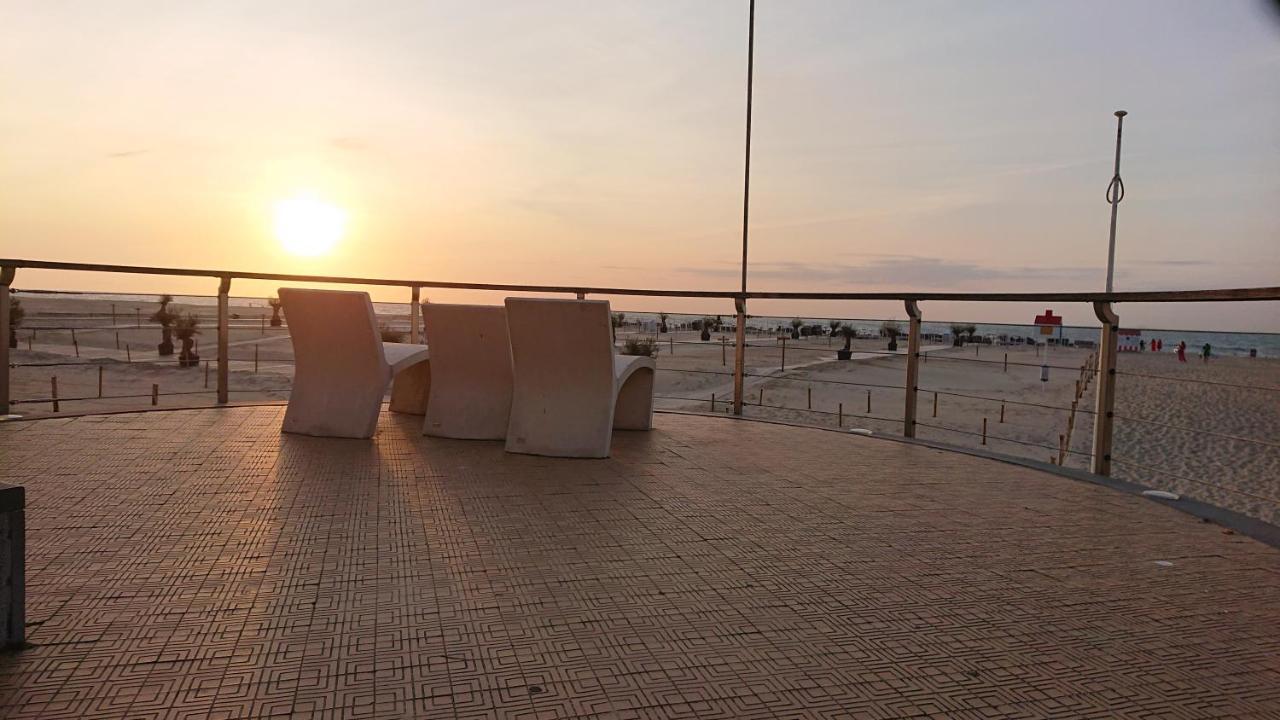 Studio Direct Aan Het Hoofdstrand Van Oostende - Naast Casino Διαμέρισμα Εξωτερικό φωτογραφία