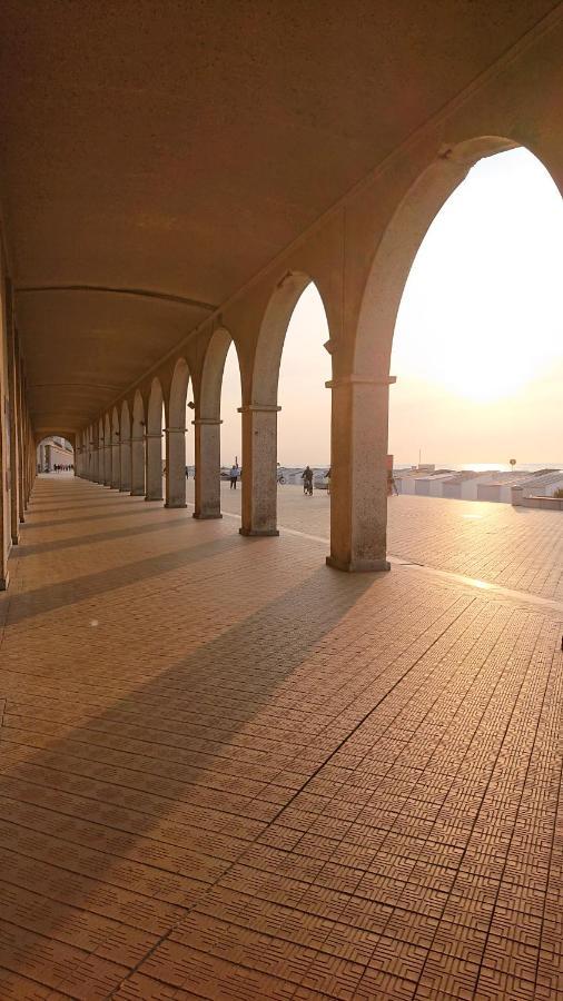 Studio Direct Aan Het Hoofdstrand Van Oostende - Naast Casino Διαμέρισμα Εξωτερικό φωτογραφία